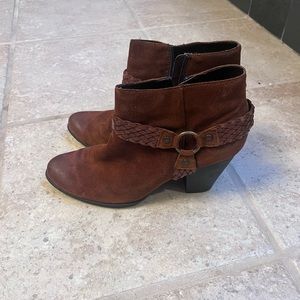 Brown boots